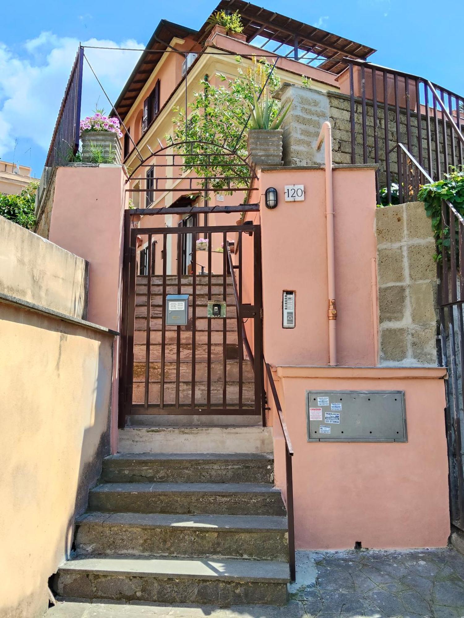 Appartament Piramide Cestia Rome Exterior photo