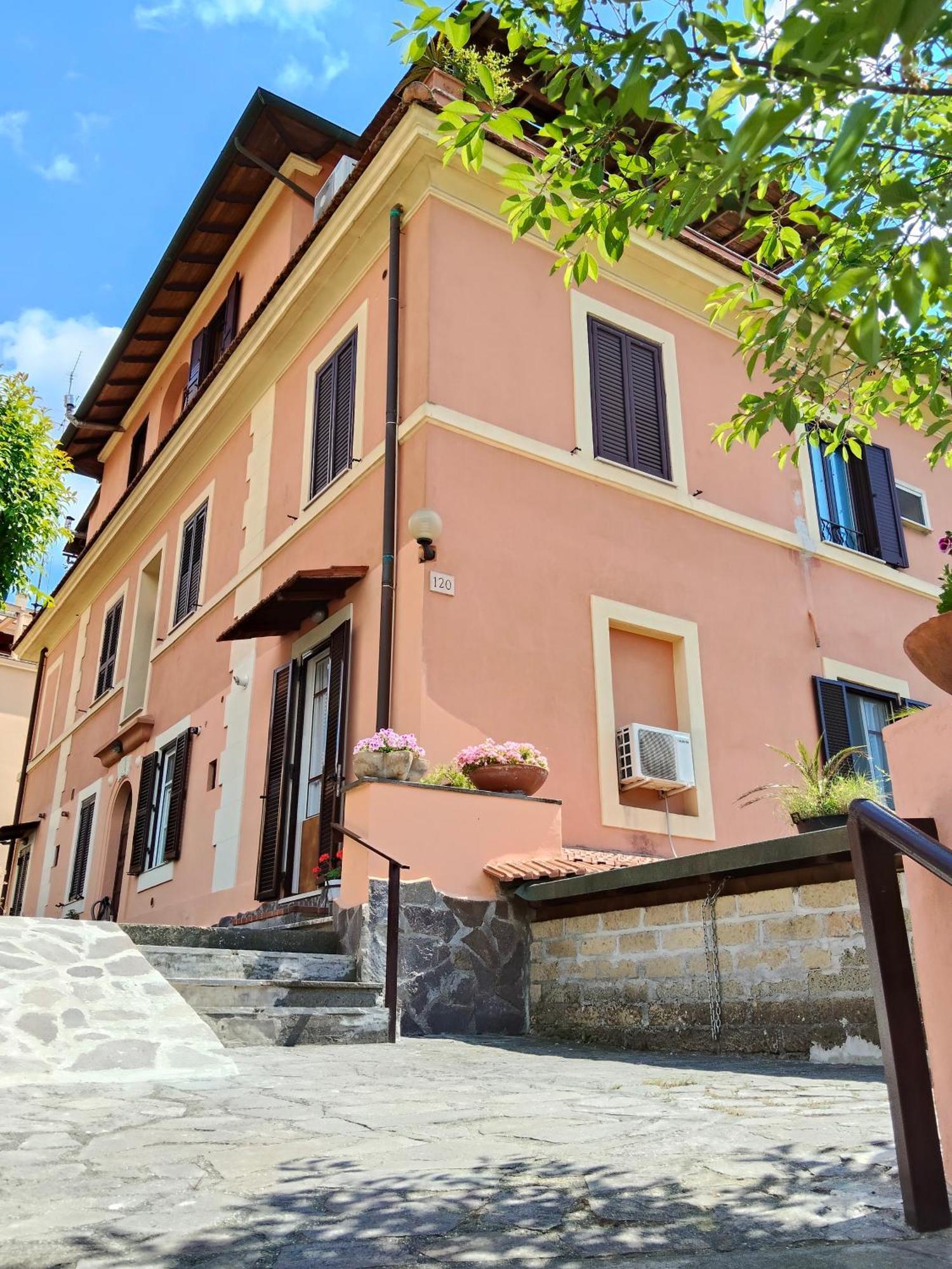 Appartament Piramide Cestia Rome Exterior photo